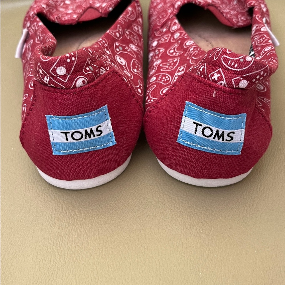 Toms brand canvas shoes - Picture 4 of 6